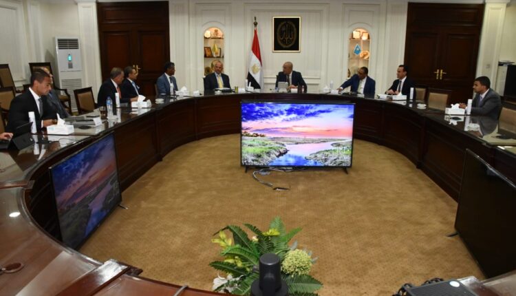 وزير الإسكان